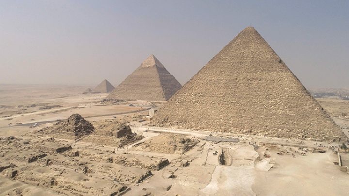 Pyramides: les mystères révélés